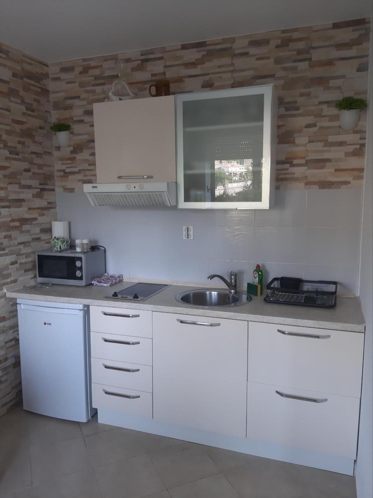 Apartmani Kadmen Ика Экстерьер фото